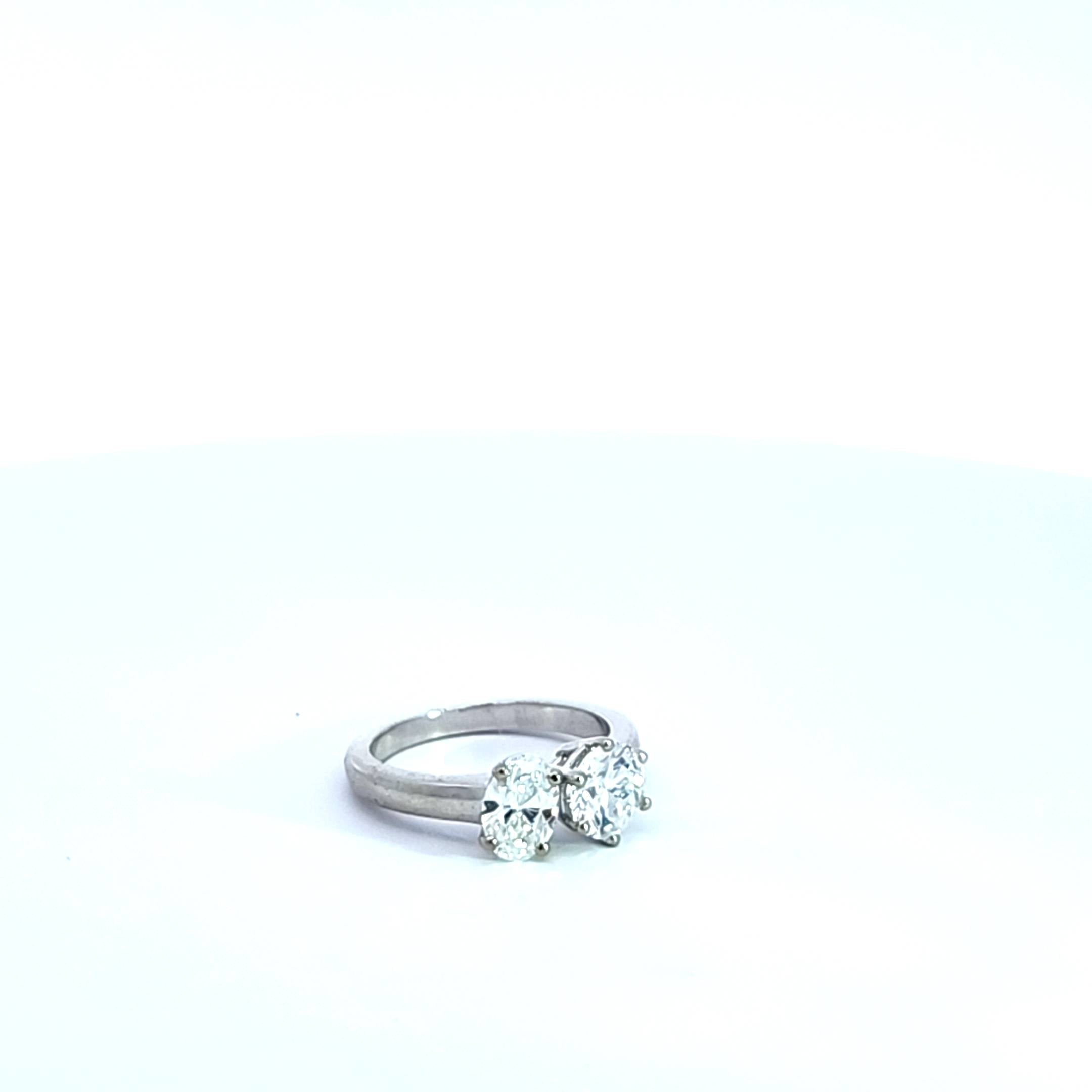Round & Oval Twin